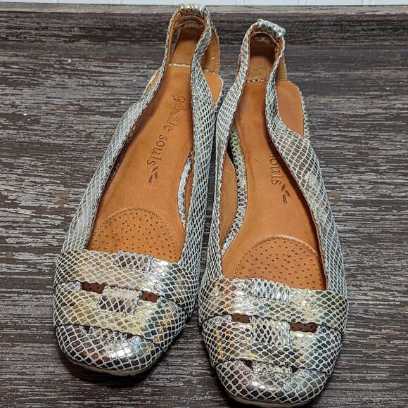 Gentle Souls Women's Metallic Leather It's So Fun Gold Silver Snake Flats Size 8 - Picture 2 of 6